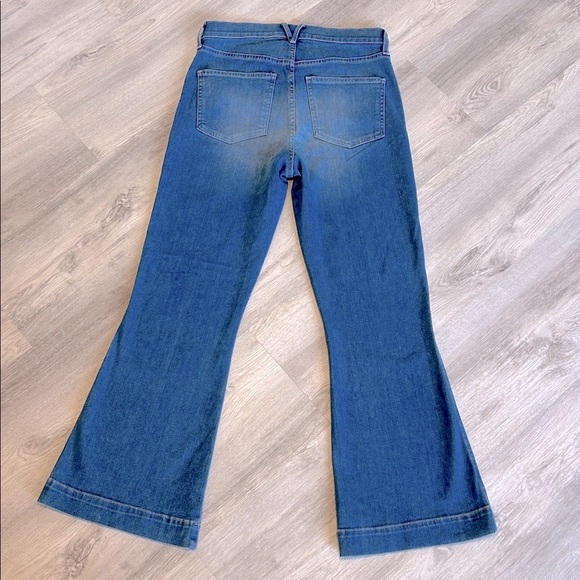Veronica Beard Carson High-Rise Ankle Flare Denim Jeans | Mystic Blue Wash | 27 - Picture 9 of 11
